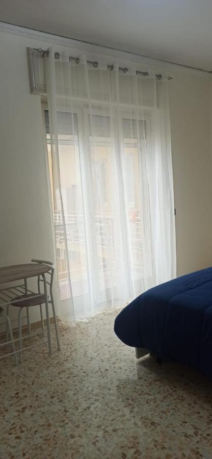 Diana Bed & Breakfast เนเปิลส์ ภายนอก รูปภาพ